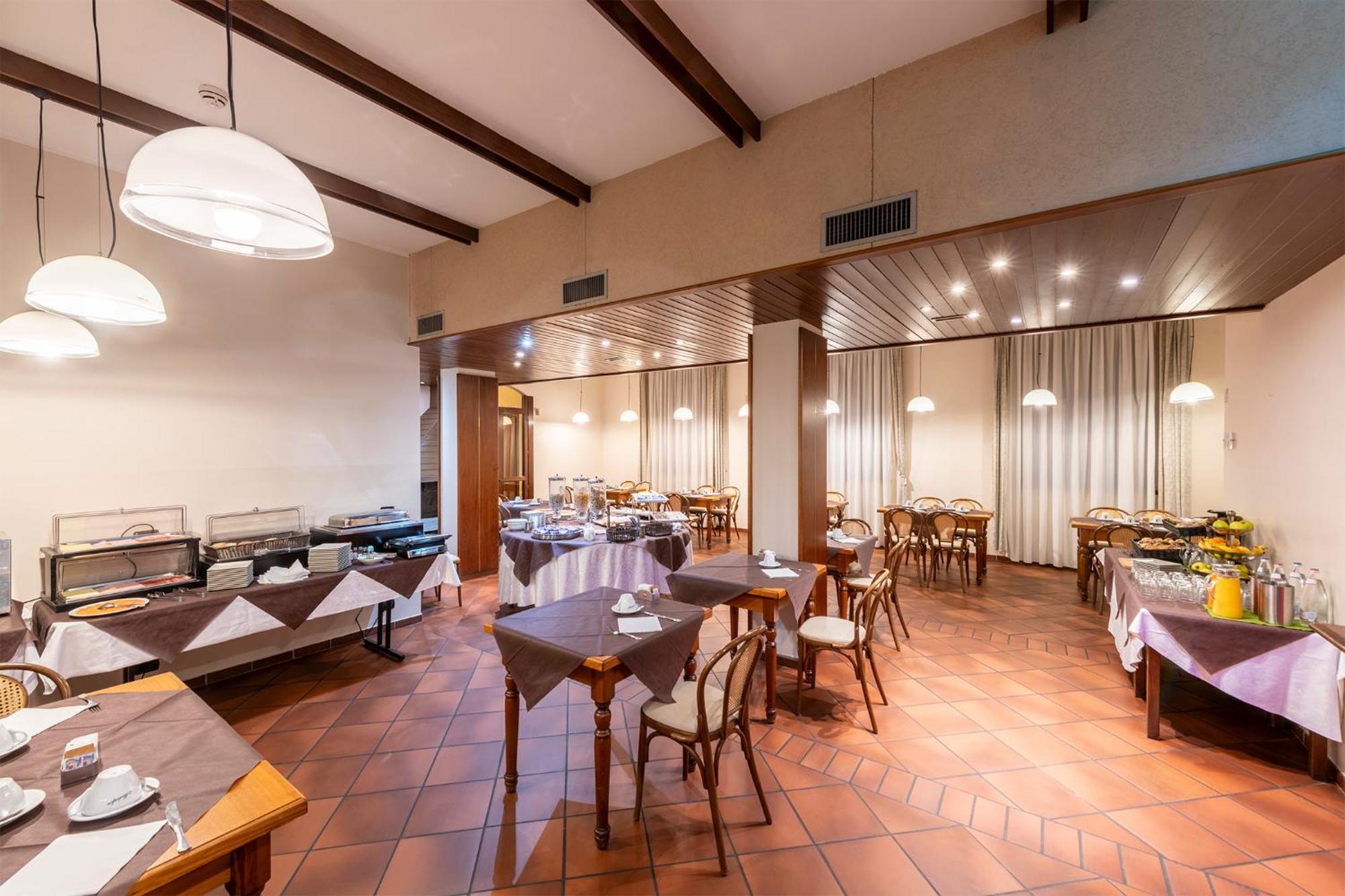Hotel Vecchio Casello 4*