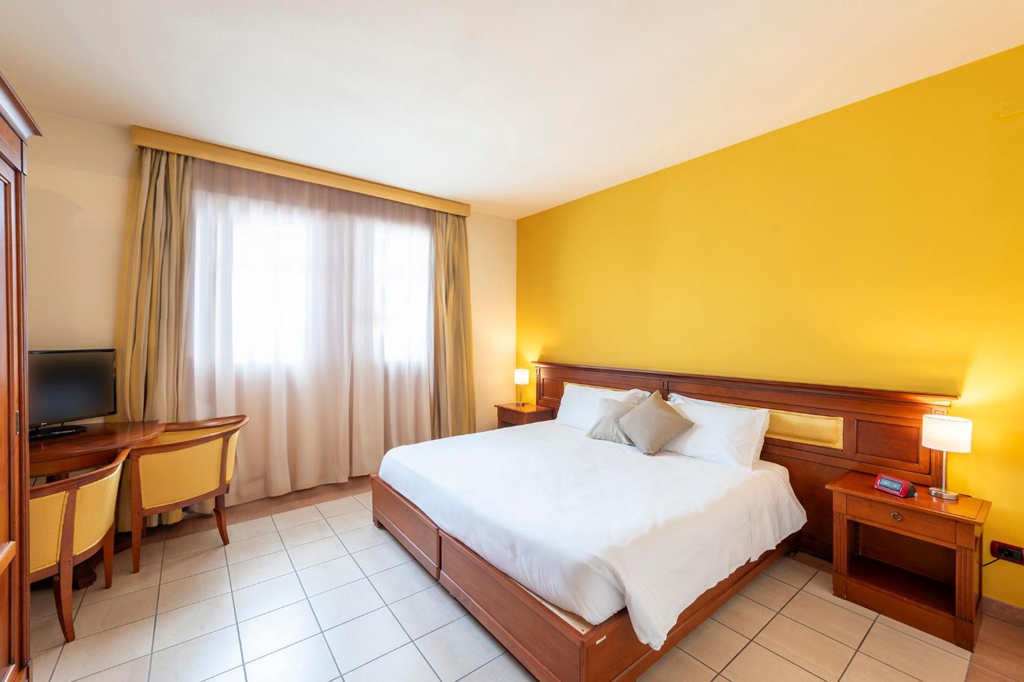 Hotel Vecchio Casello 4*