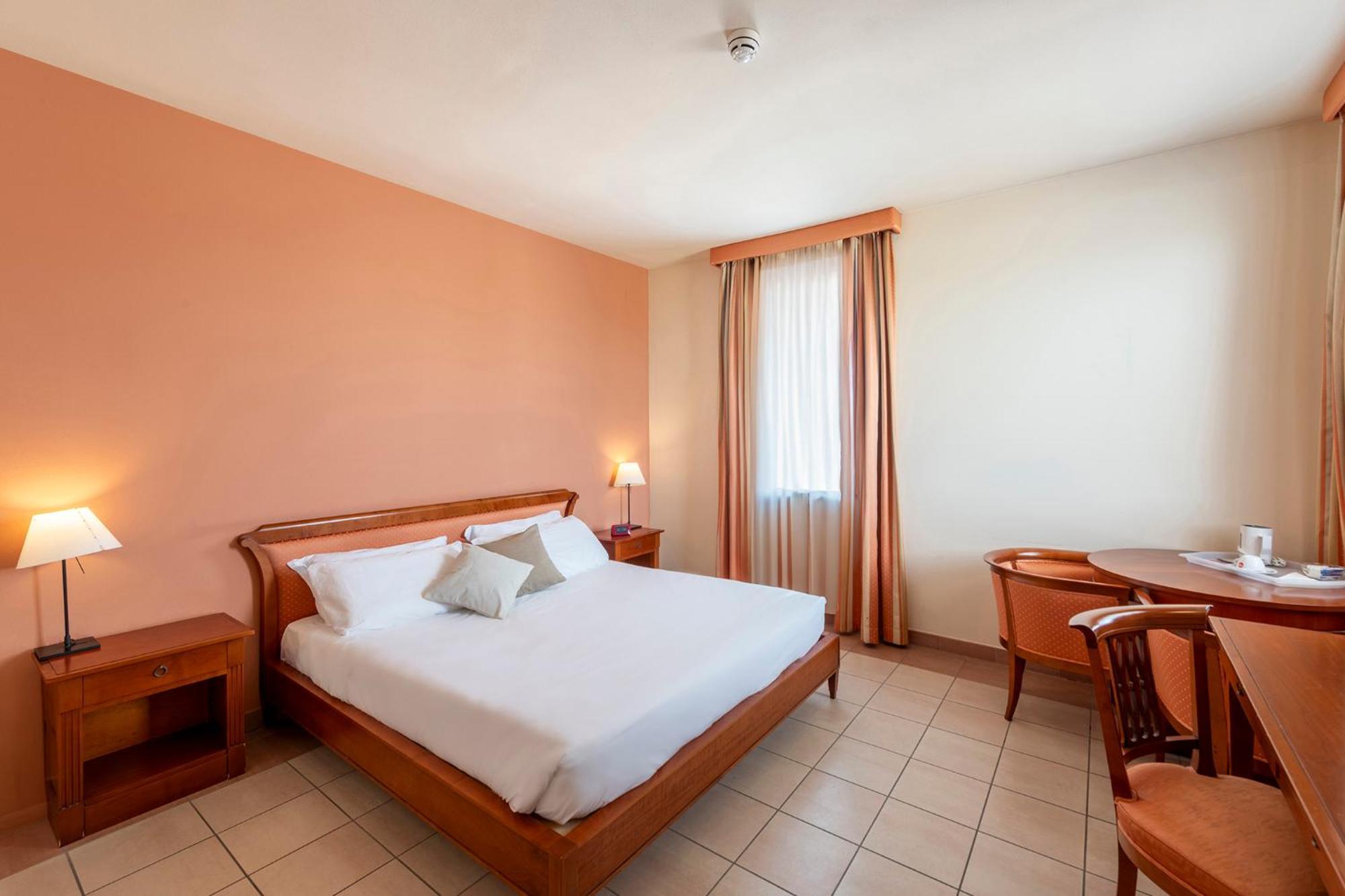 Vecchio Casello Hotel Castelleone